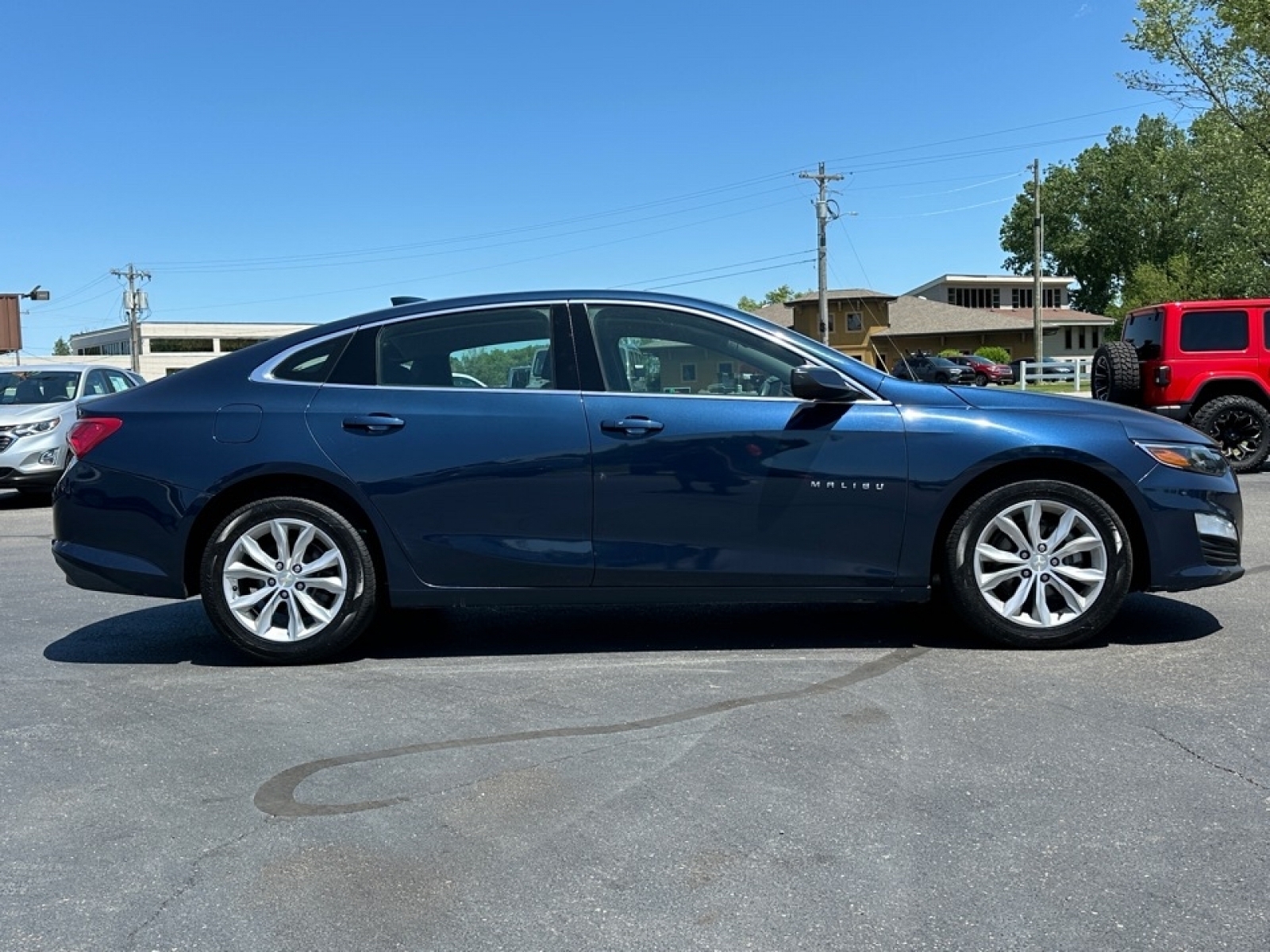 2020 Chevrolet Malibu LT, 36883, Photo