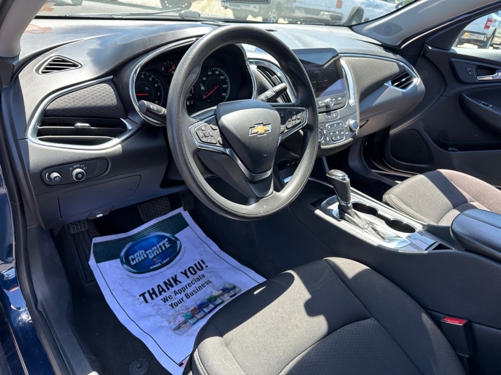 2020 Chevrolet Malibu LT, 36883, Photo