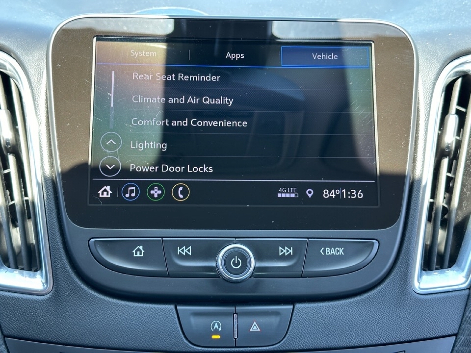 2020 Chevrolet Malibu LT, 36883, Photo