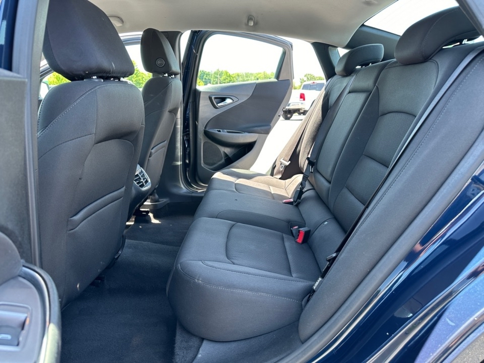 2020 Chevrolet Malibu LT, 36883, Photo