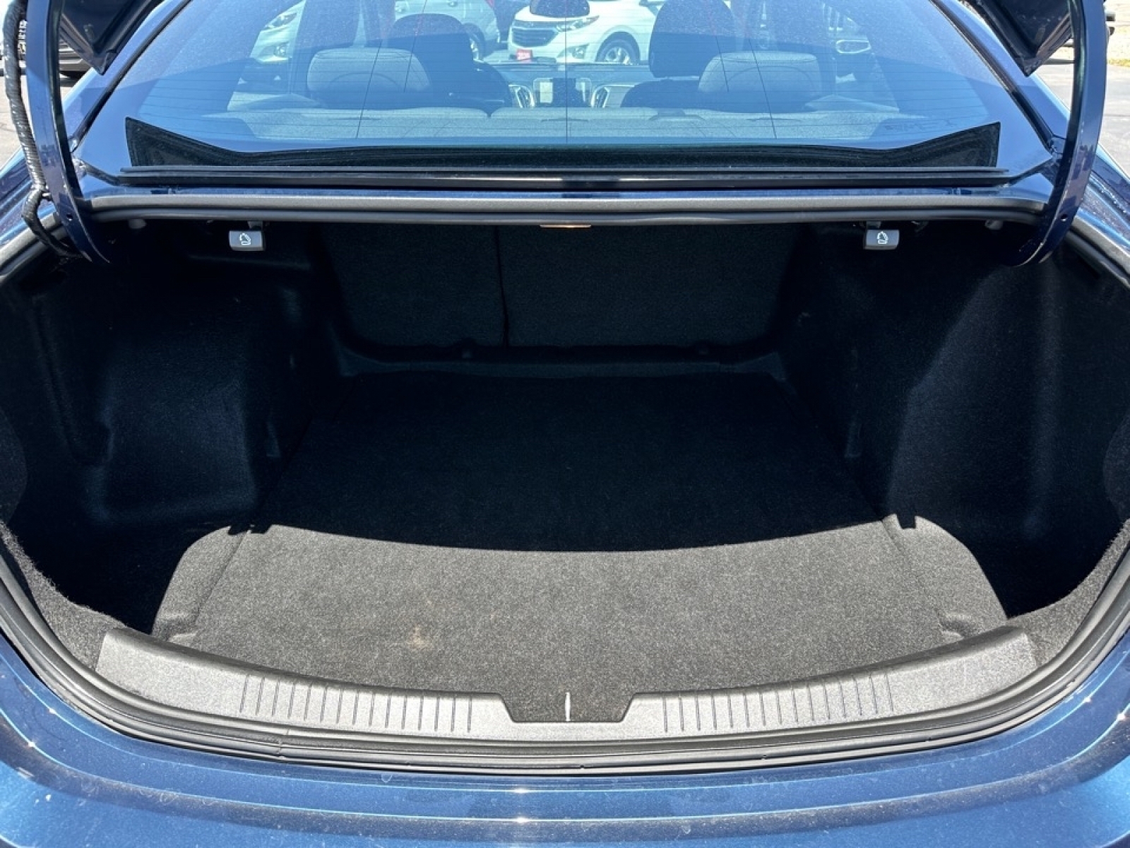 2020 Chevrolet Malibu LT, 36883, Photo