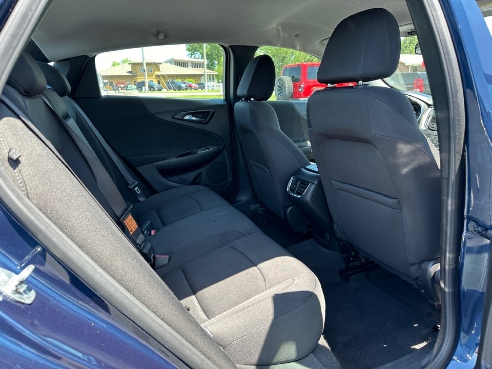 2020 Chevrolet Malibu LT, 36883, Photo