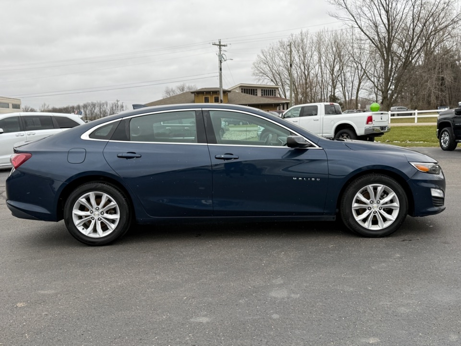 2020 Chevrolet Malibu FWD LT, 39130A, Photo