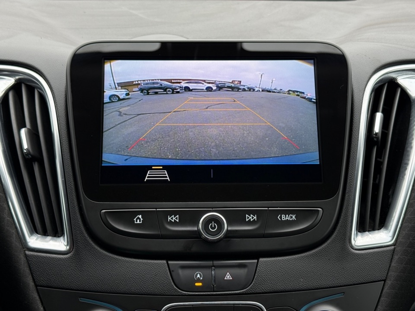 2020 Chevrolet Malibu FWD LT, 39130A, Photo