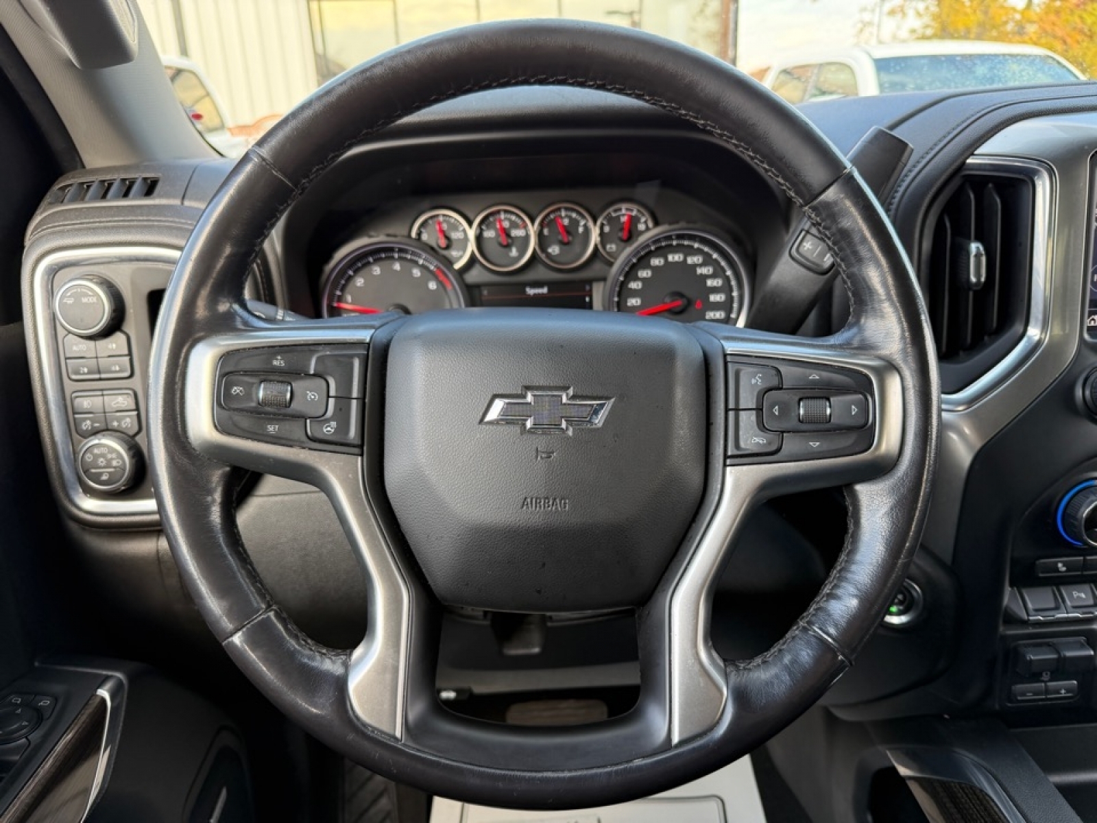 2020 Chevrolet Silverado 1500 4WD Crew Cab Short Bed RST, 39008A, Photo