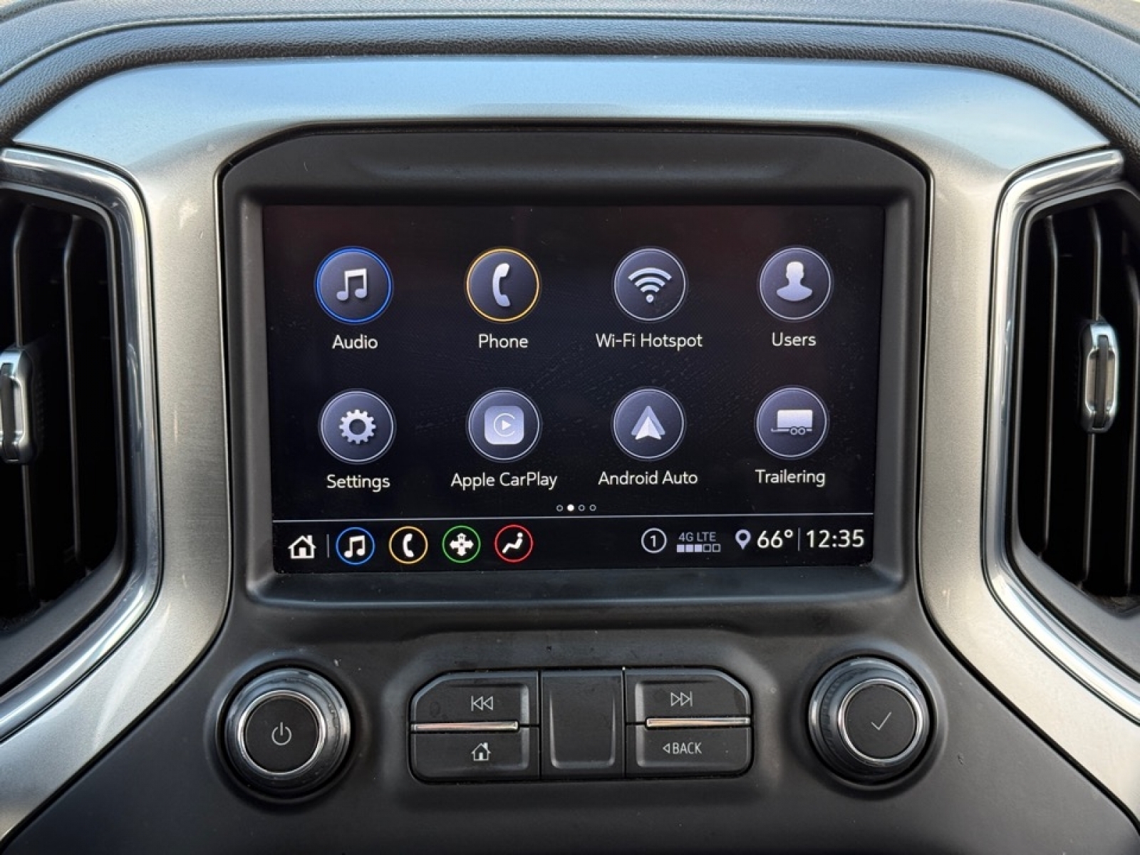 2020 Chevrolet Silverado 1500 4WD Crew Cab Short Bed RST, 39008A, Photo