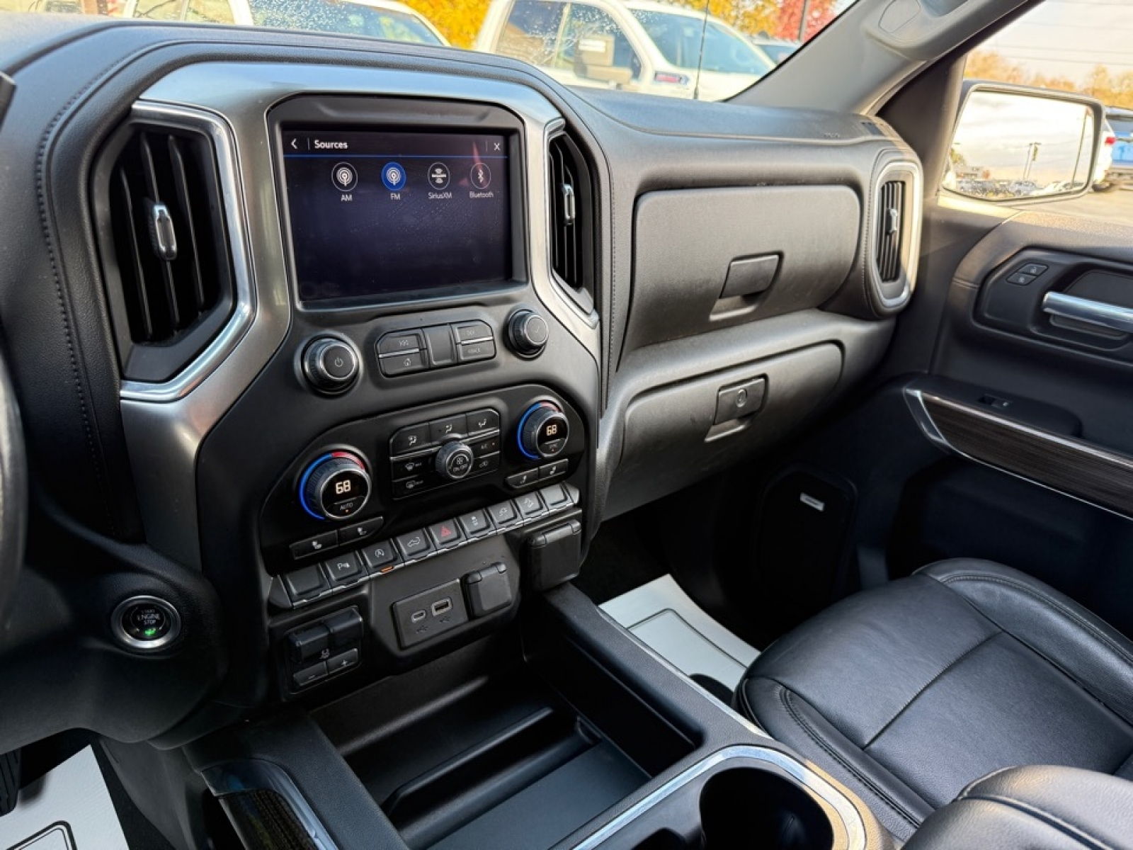 2020 Chevrolet Silverado 1500 4WD Crew Cab Short Bed RST, 39008A, Photo