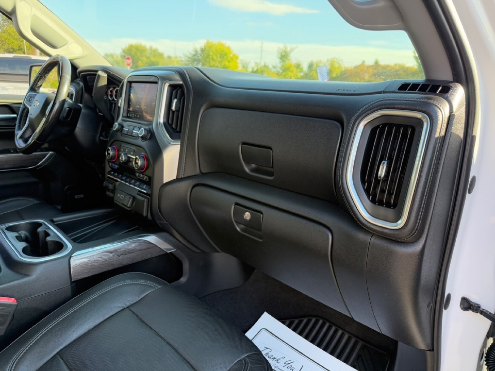 2020 Chevrolet Silverado 1500 4WD Crew Cab Short Bed LTZ, 39070, Photo