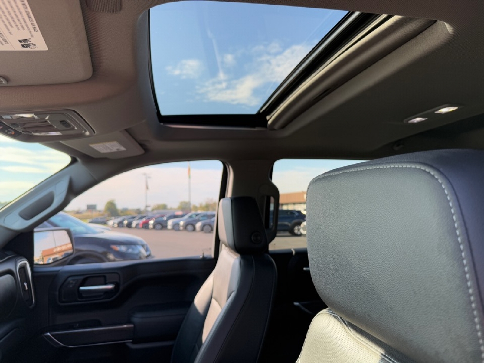 2020 Chevrolet Silverado 1500 4WD Crew Cab Short Bed LTZ, 39070, Photo