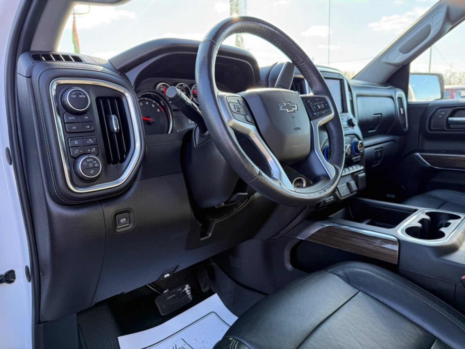 2020 Chevrolet Silverado 1500 4WD Crew Cab Short Bed LT Trail Boss, 39161, Photo