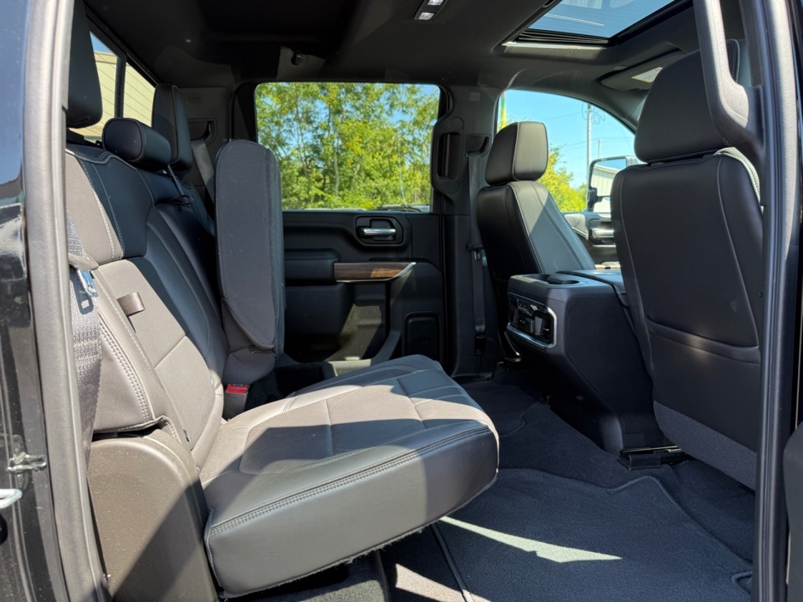 2020 Chevrolet Silverado 2500HD 4WD Crew Cab Standard Bed High Country, 38881, Photo