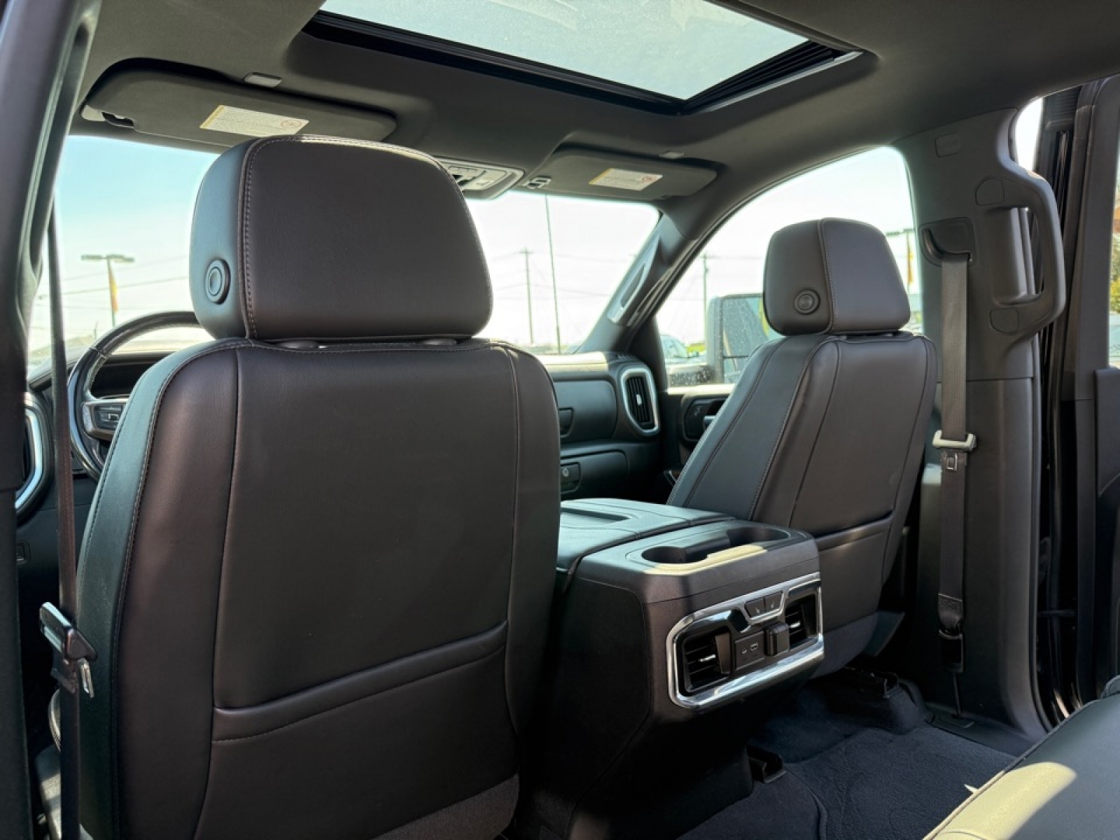 2020 Chevrolet Silverado 2500HD 4WD Crew Cab Standard Bed High Country, 38881, Photo