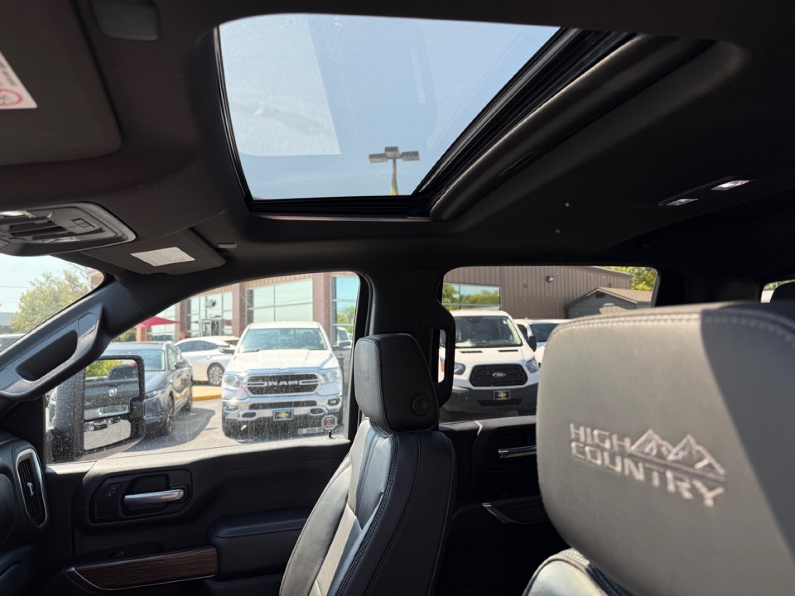 2020 Chevrolet Silverado 2500HD 4WD Crew Cab Standard Bed High Country, 38881, Photo