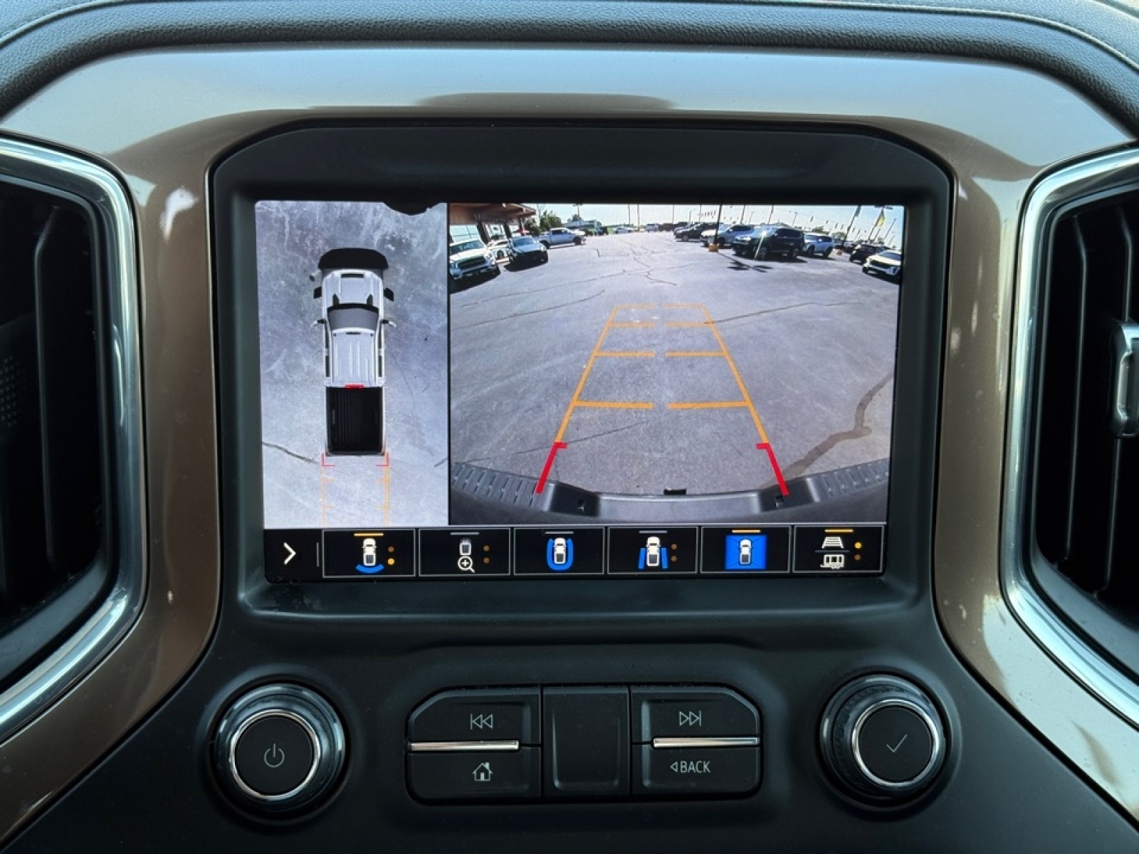 2020 Chevrolet Silverado 2500HD 4WD Crew Cab Standard Bed High Country, 38881, Photo