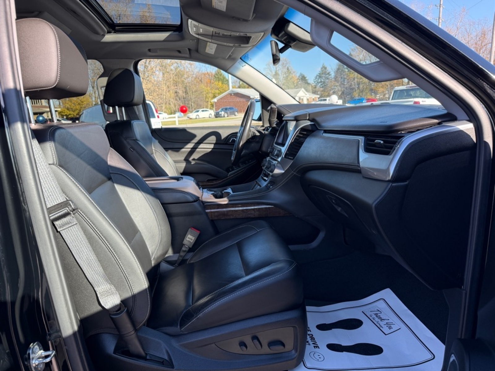 2020 Chevrolet Tahoe 4WD LT, 39151, Photo