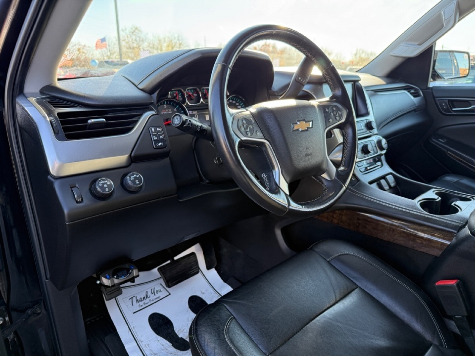 2020 Chevrolet Tahoe 4WD LT, 39151, Photo