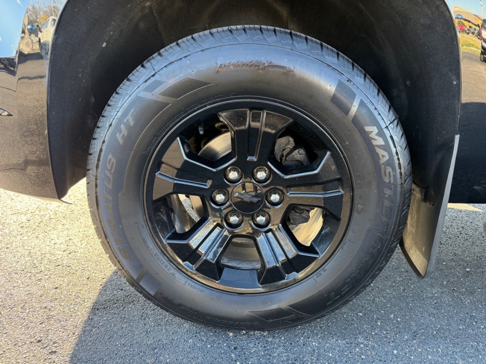 2020 Chevrolet Tahoe 4WD LT, 39151, Photo