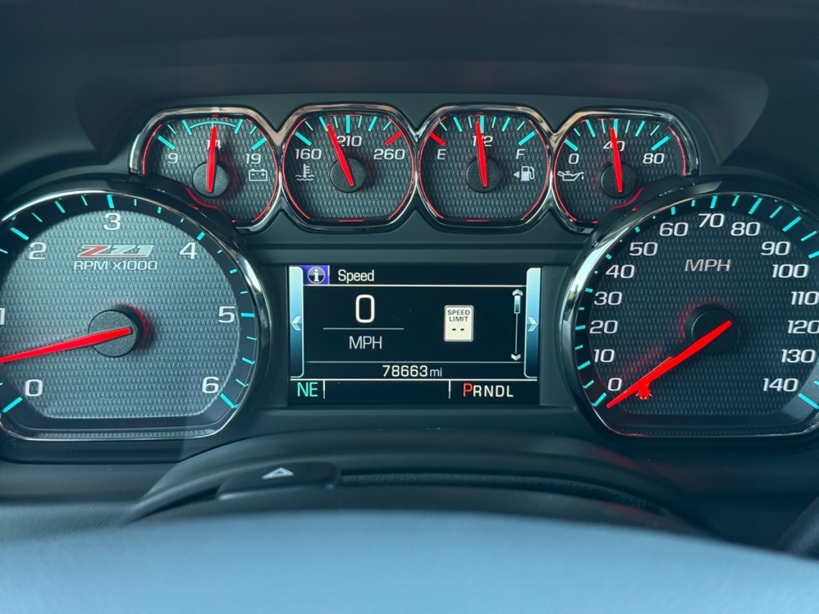 2020 Chevrolet Tahoe 4WD LT, 39151, Photo