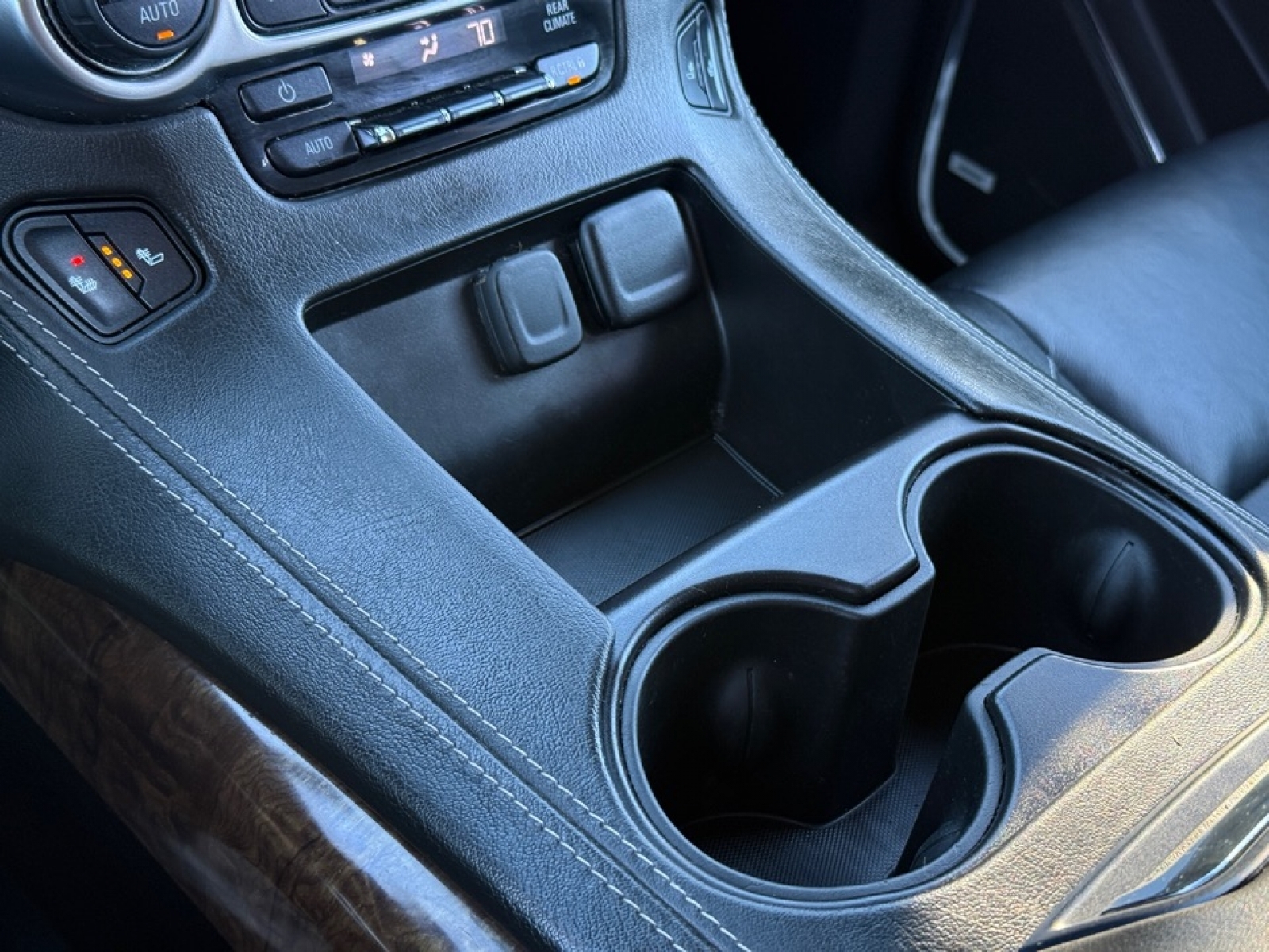 2020 Chevrolet Tahoe 4WD LT, 39151, Photo