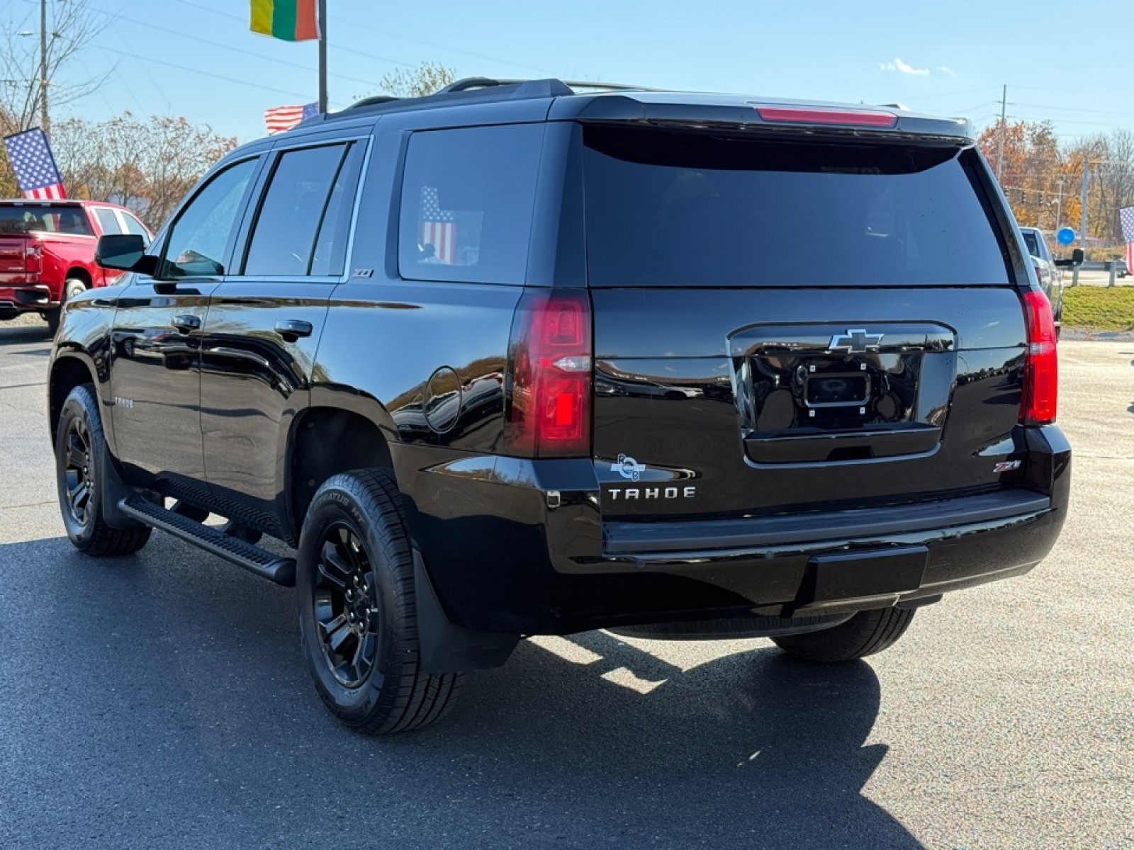 2020 Chevrolet Tahoe 4WD LT, 39151, Photo