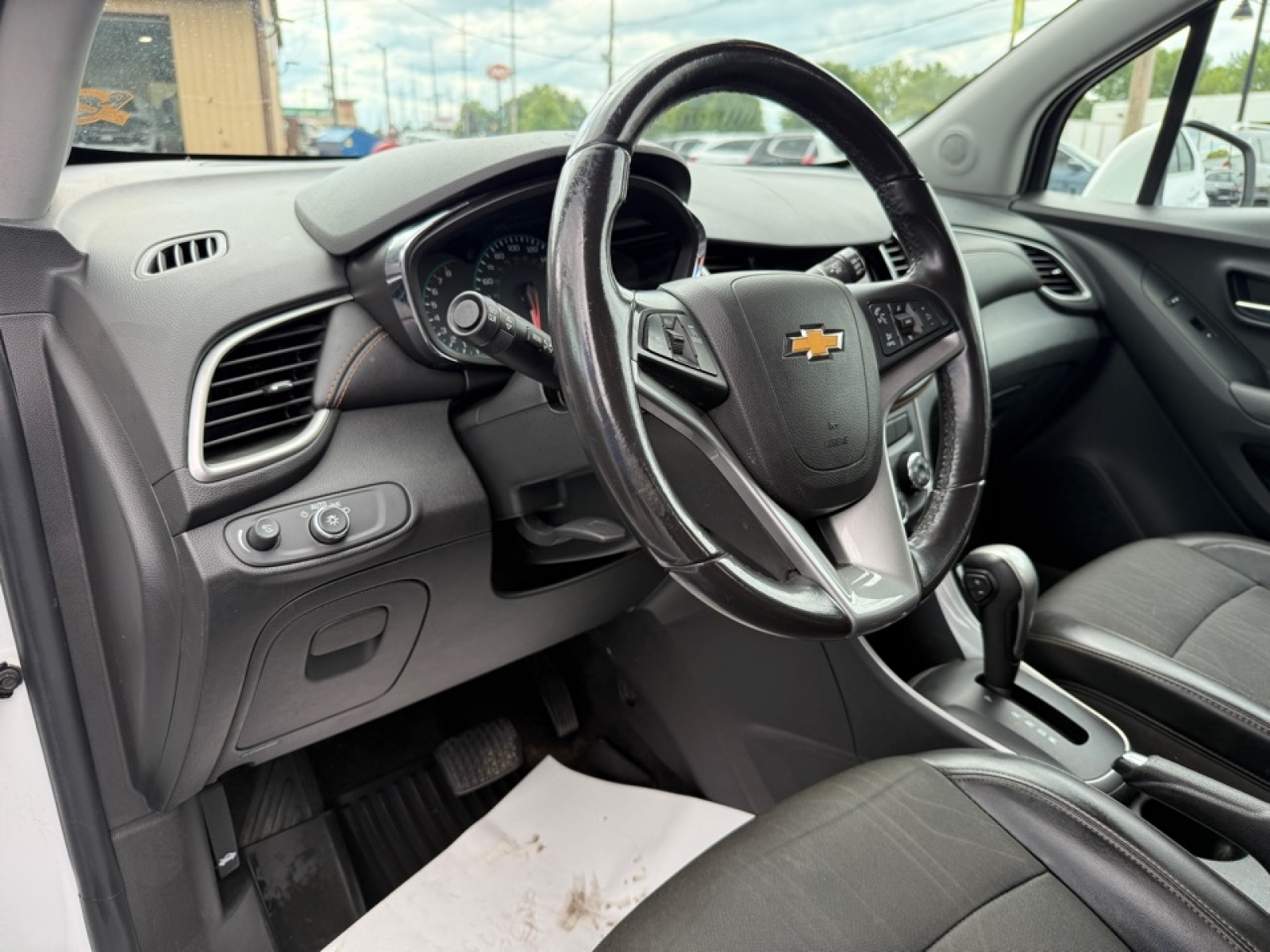 2020 Chevrolet Trax LT photo 13