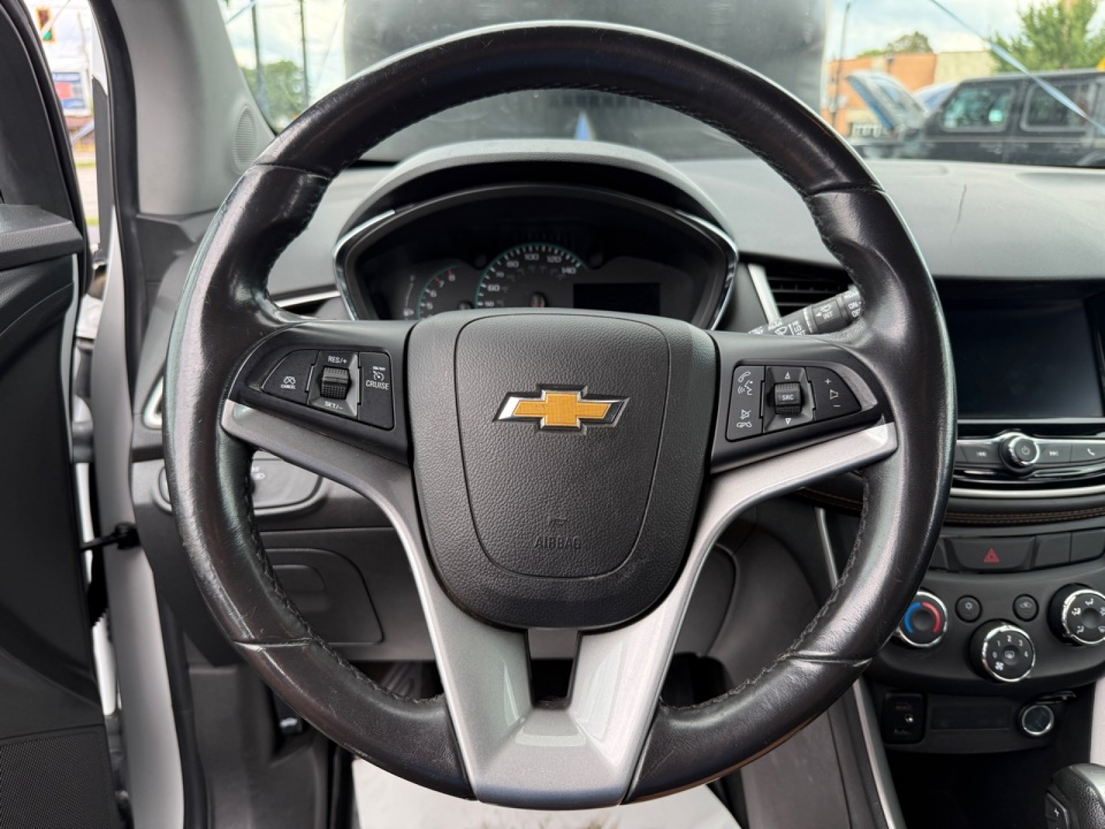 2020 Chevrolet Trax LT photo 22