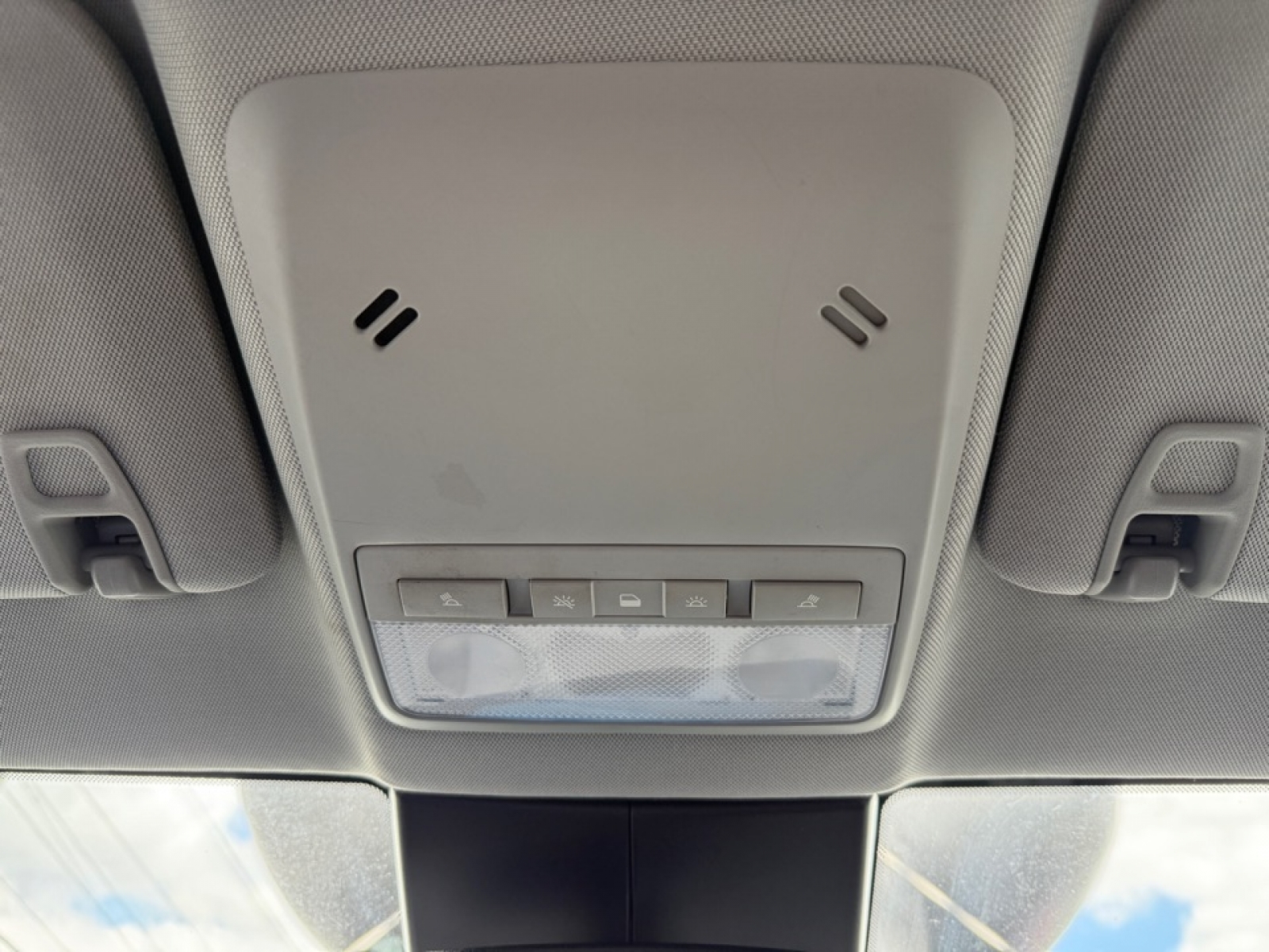 2020 Chevrolet Trax LT photo 29