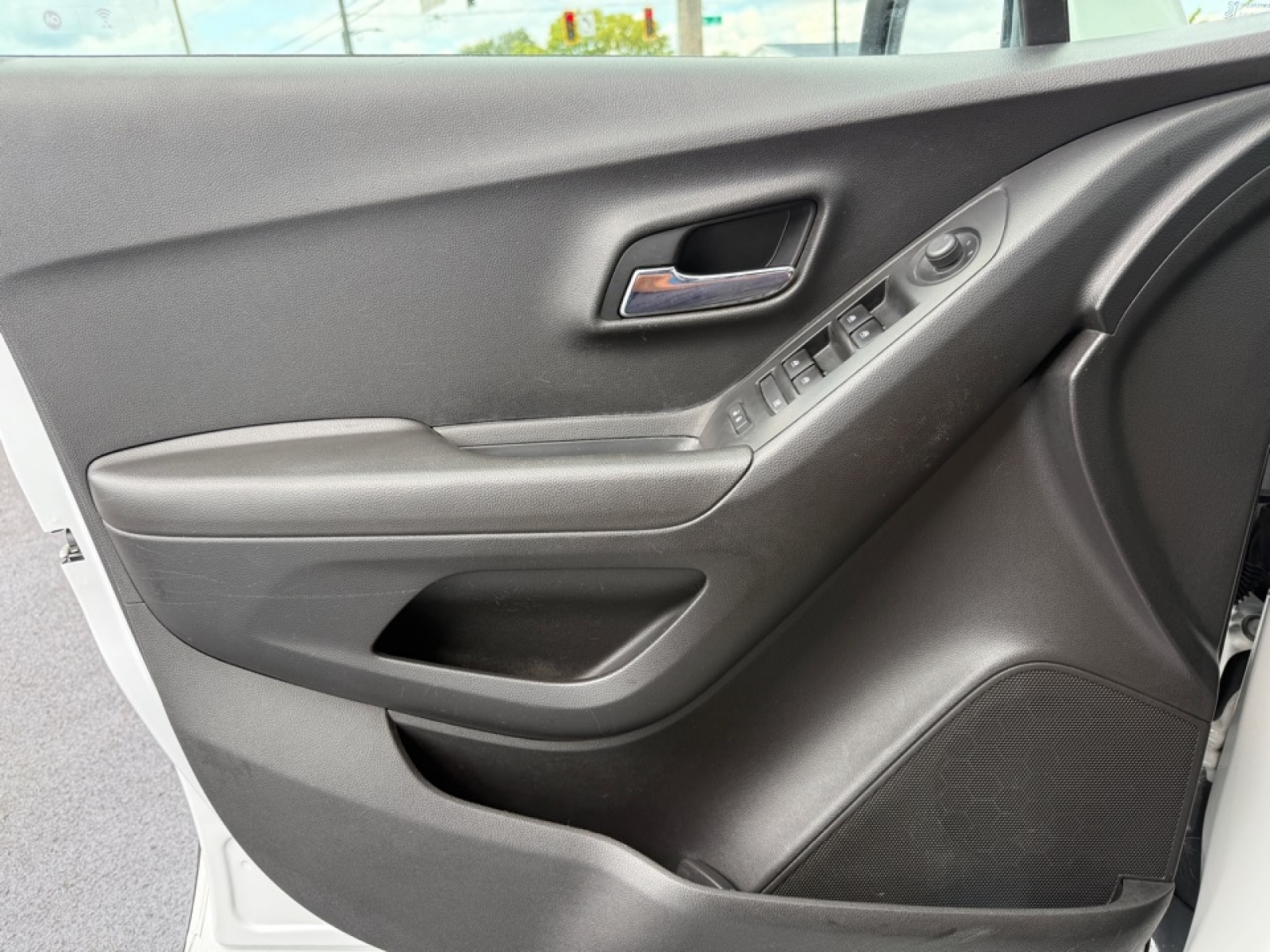 2020 Chevrolet Trax LT photo 31