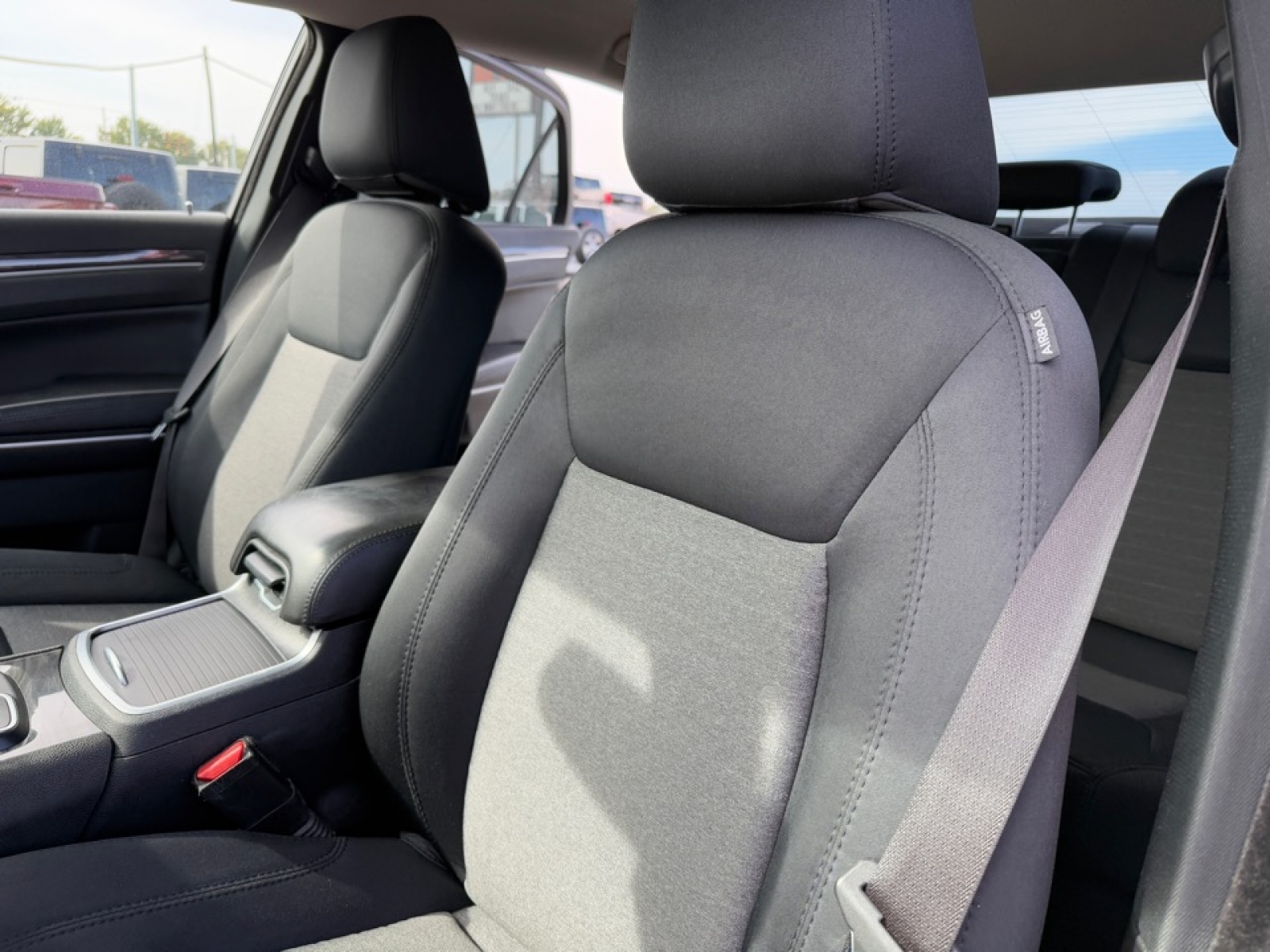 2020 Chrysler 300 Touring, 39015, Photo