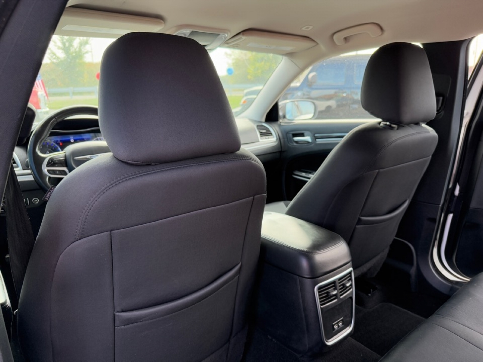 2020 Chrysler 300 Touring, 39015, Photo