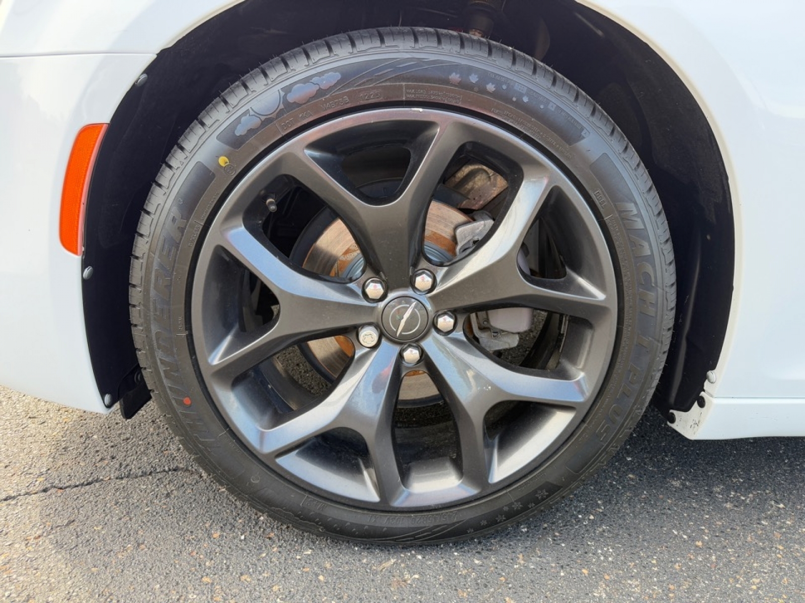 2020 Chrysler 300 Touring, 39015, Photo