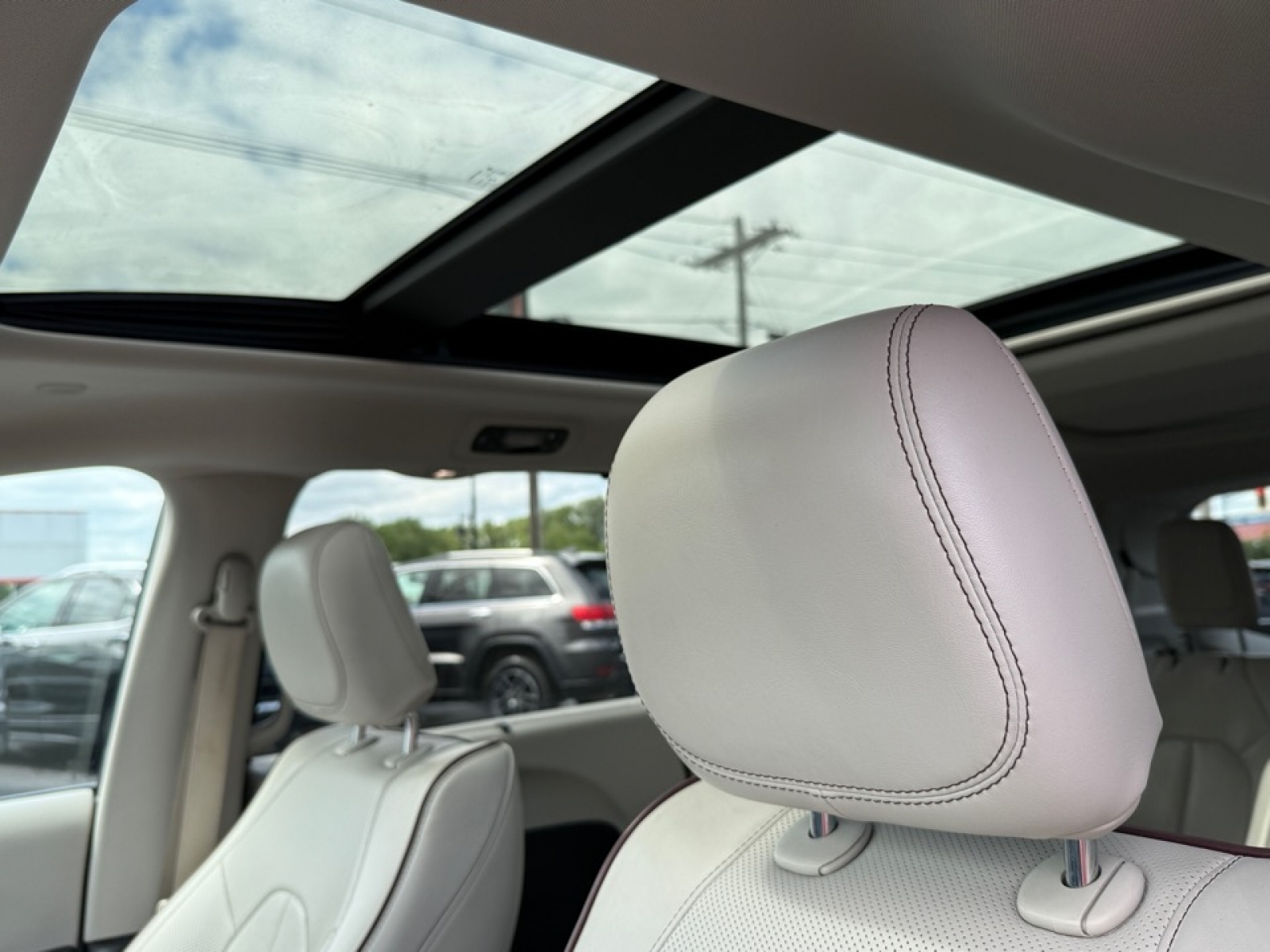 2020 Chrysler Pacifica Limited photo 40