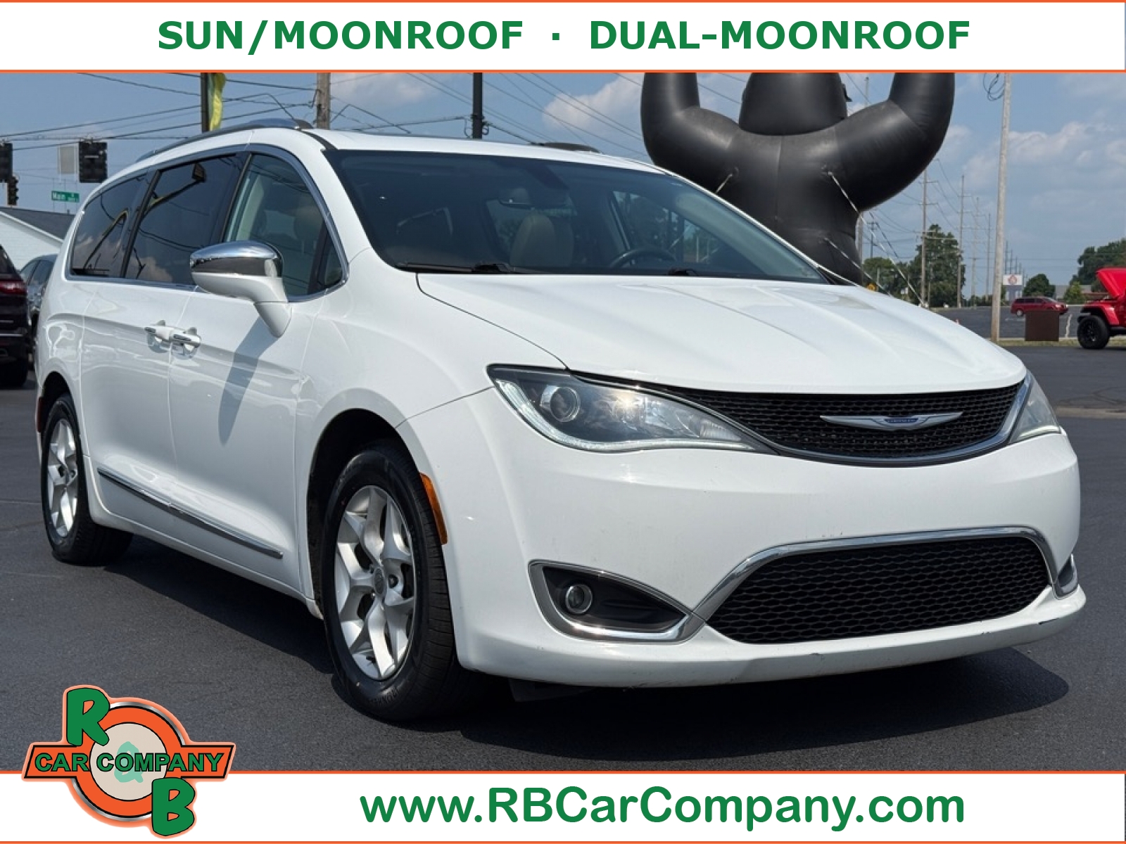 2022 Chrysler Pacifica Touring L, 38528, Photo 1