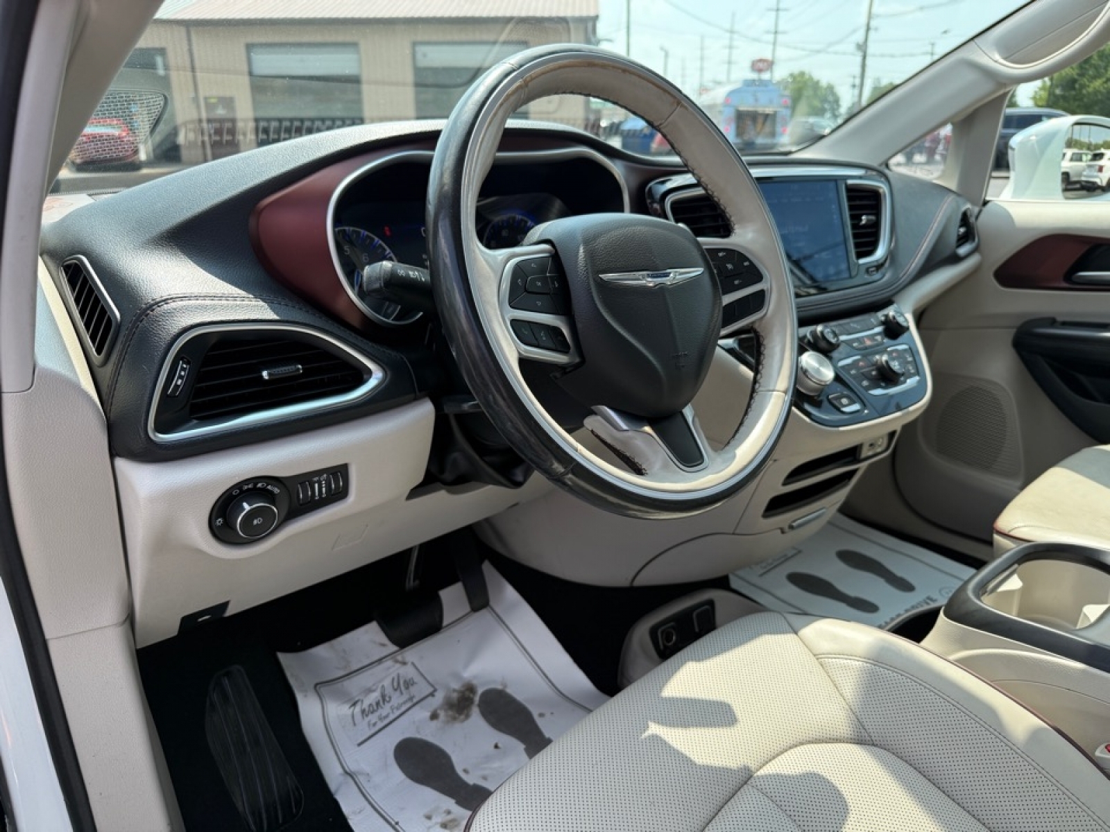 2020 Chrysler Pacifica Limited photo 13