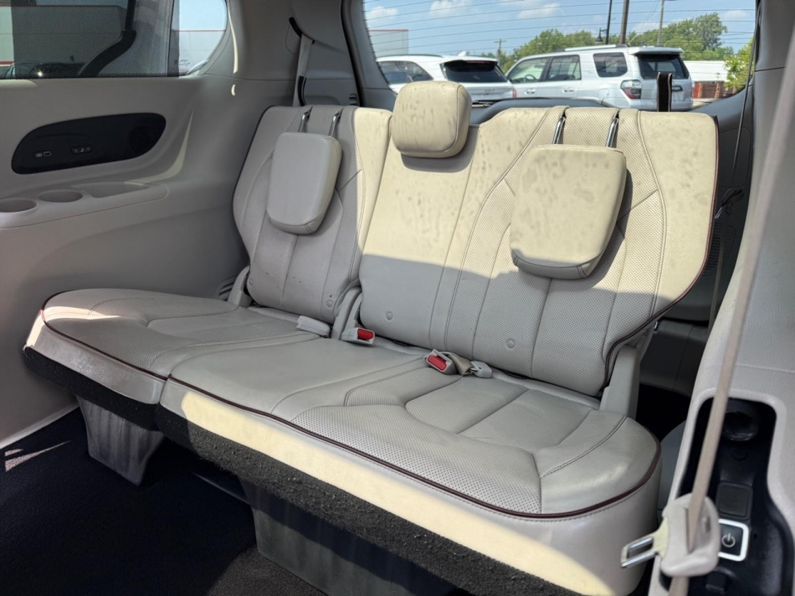 2020 Chrysler Pacifica Limited photo 19