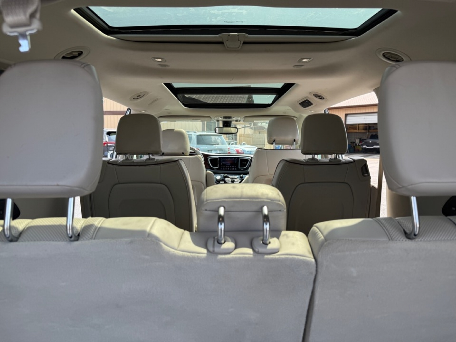 2020 Chrysler Pacifica Limited photo 15