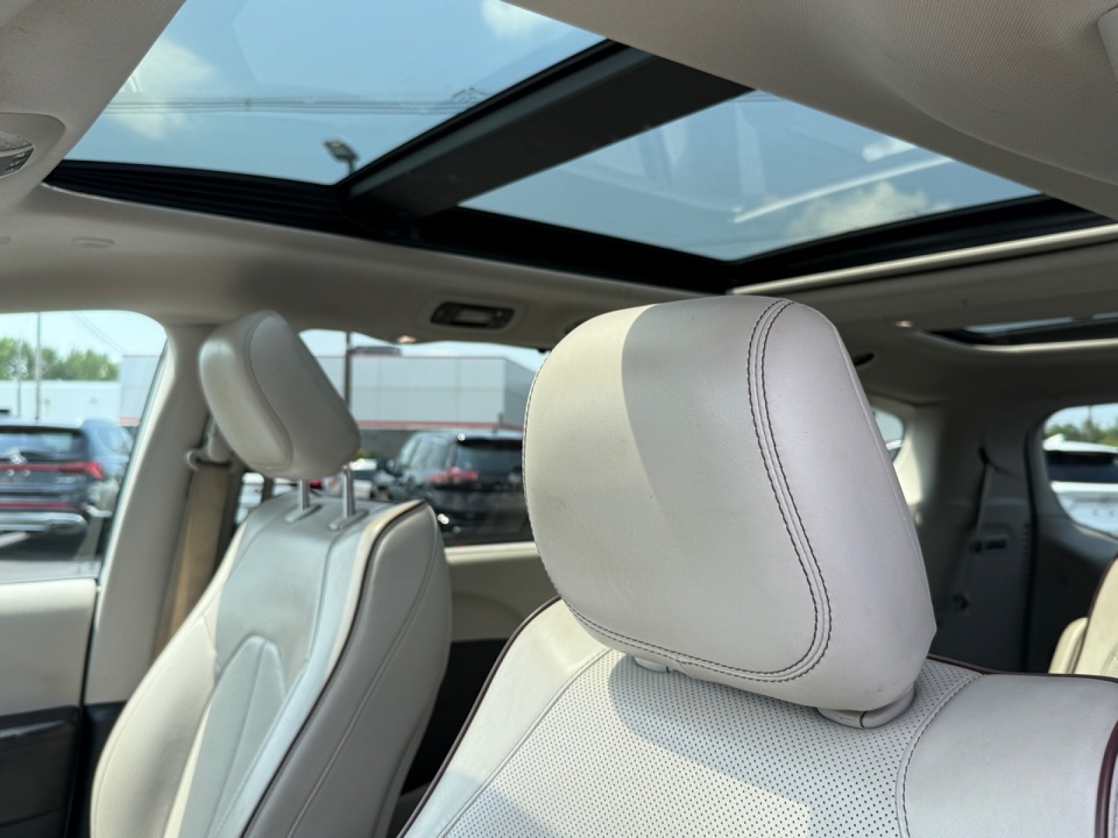 2020 Chrysler Pacifica Limited photo 40