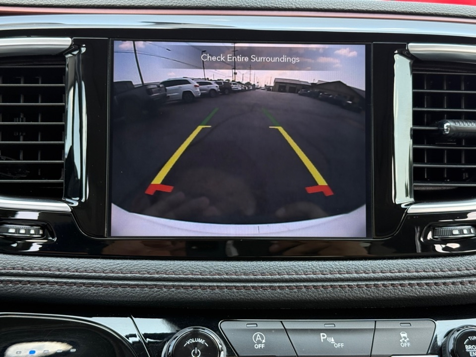 2020 Chrysler Pacifica Limited photo 26