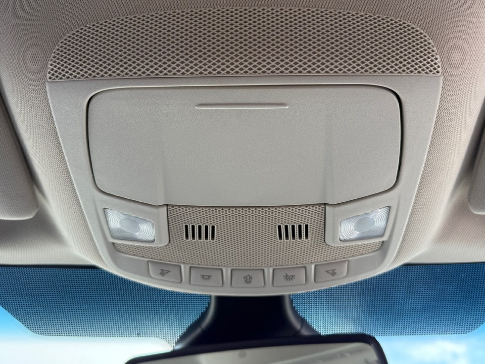 2020 Ford Edge Titanium, 39244, Photo