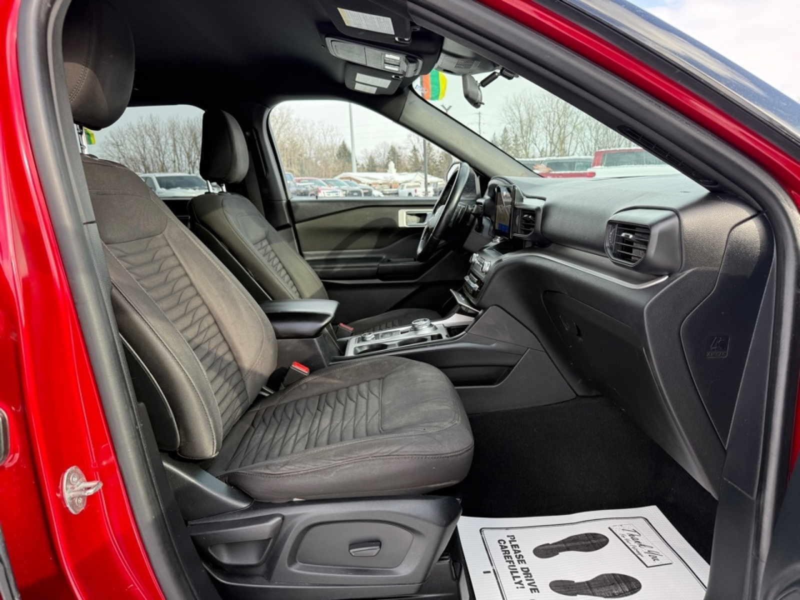 2020 Ford Explorer XLT, 37667A, Photo