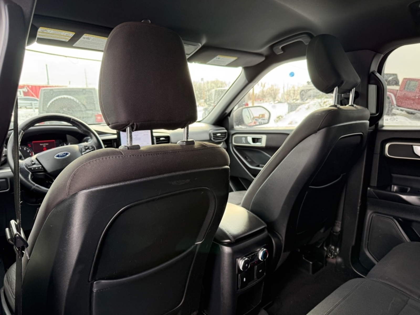 2020 Ford Explorer XLT, 37667A, Photo