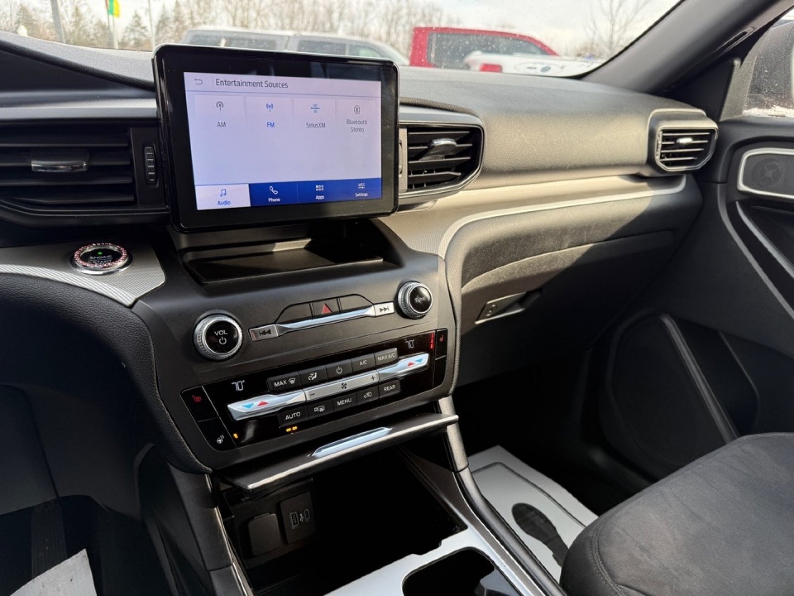 2020 Ford Explorer XLT, 37667A, Photo