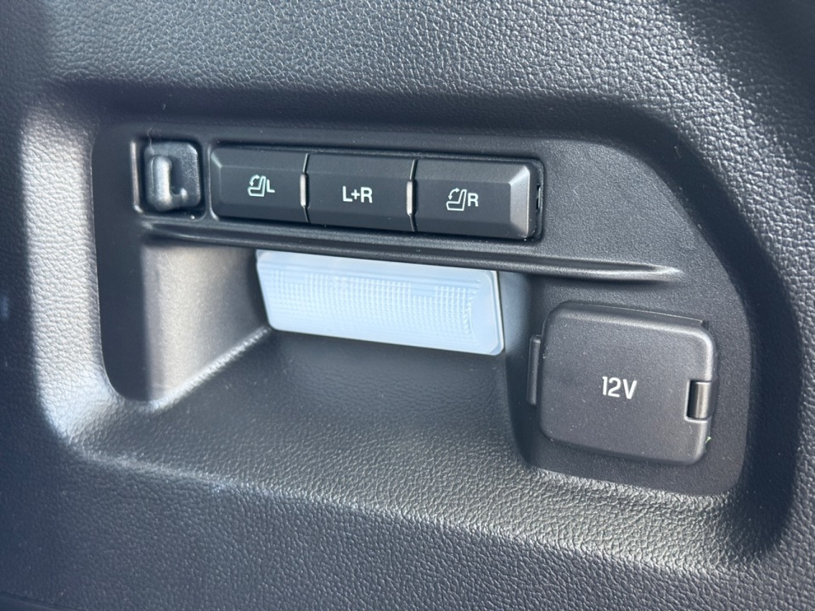 2020 Ford Explorer ST, 38846, Photo