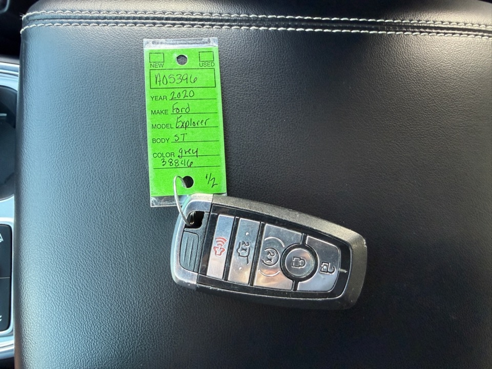 2020 Ford Explorer ST, 38846, Photo