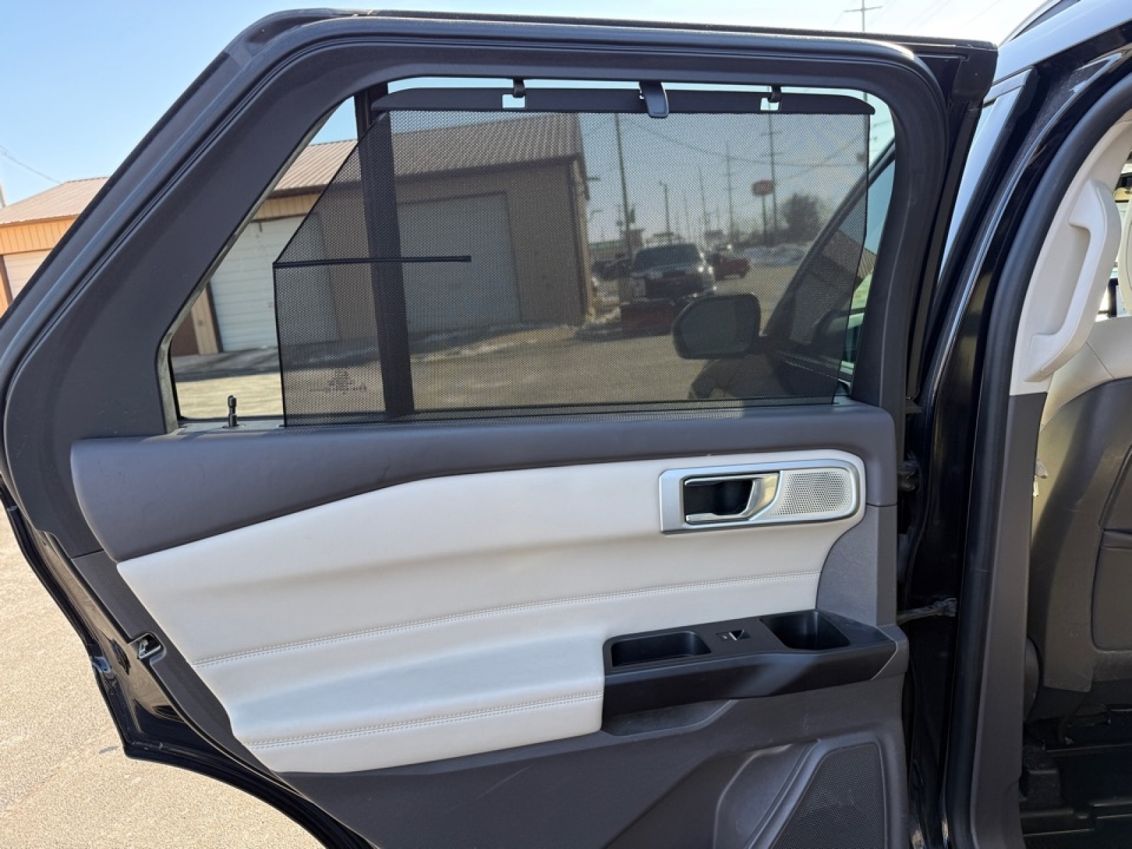 2020 Ford Explorer Platinum, 39528, Photo