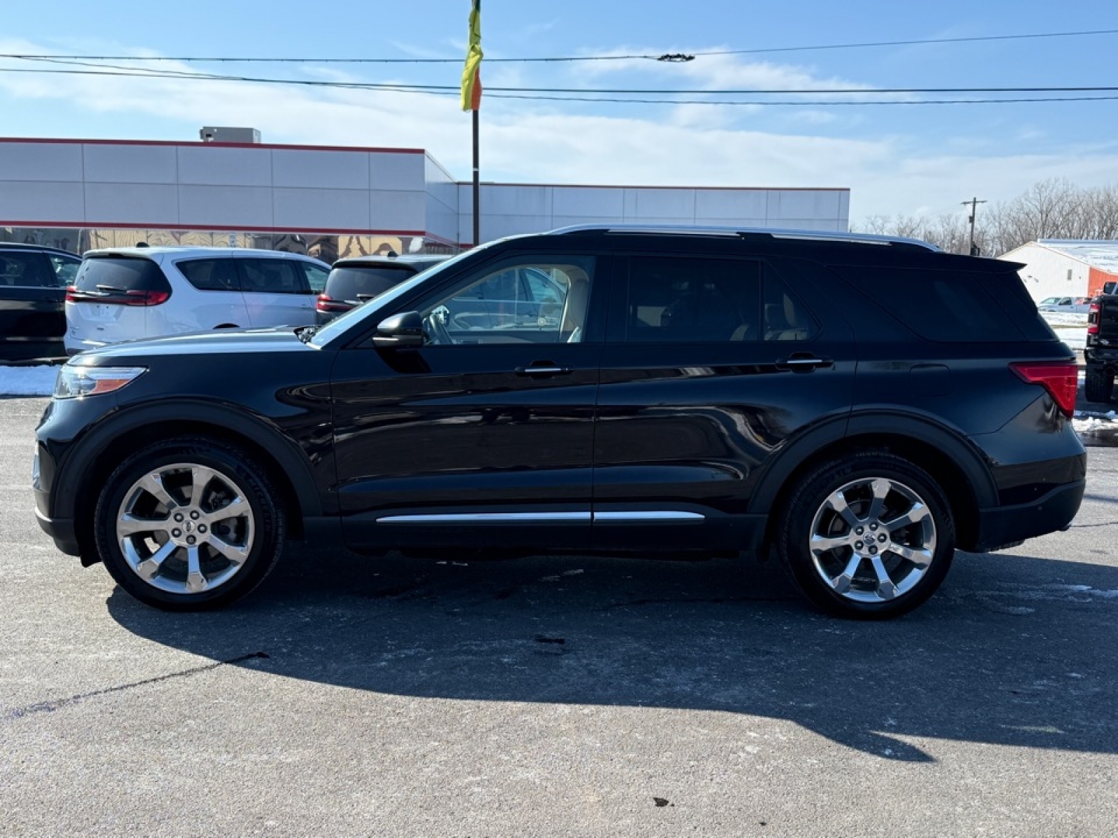 2020 Ford Explorer Platinum, 39528, Photo