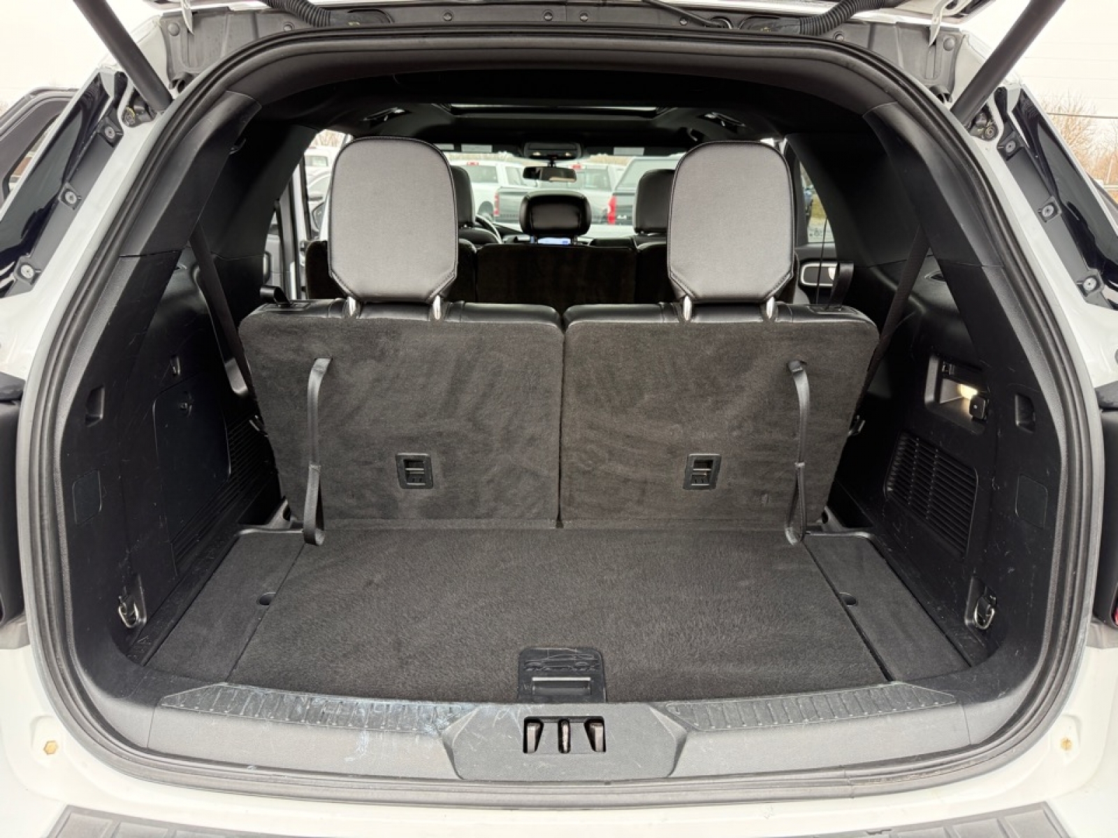 2020 Ford Explorer XLT, 39551, Photo