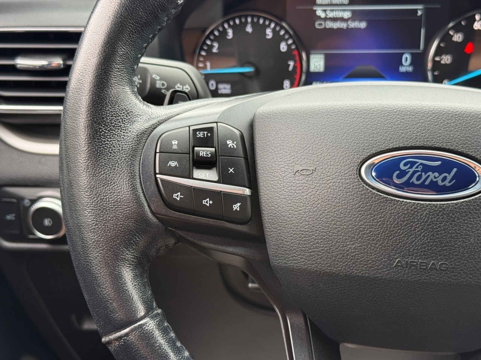 2020 Ford Explorer XLT, 39551, Photo