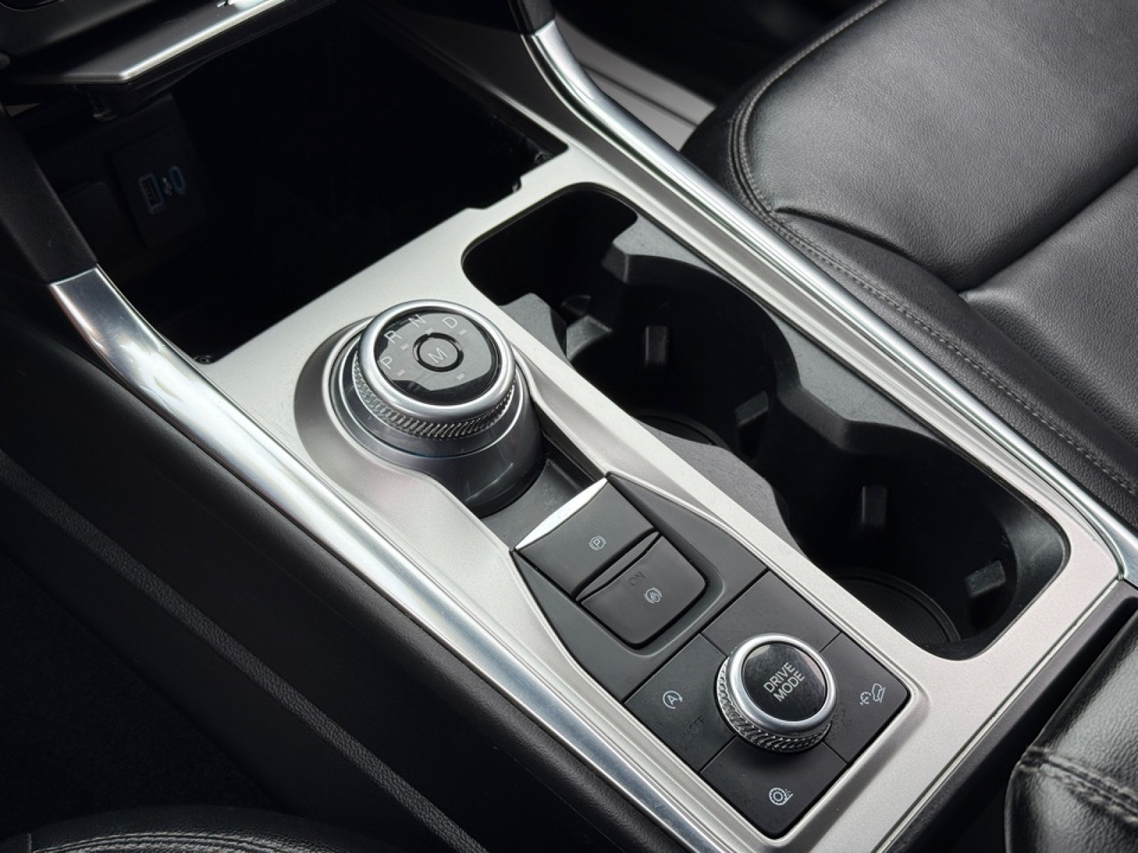 2020 Ford Explorer XLT, 39551, Photo