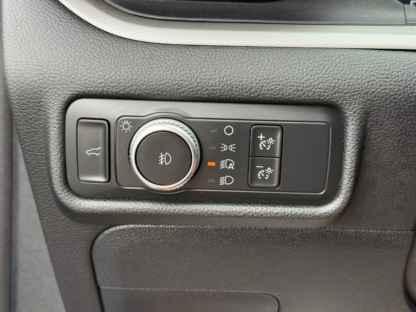 2020 Ford Explorer XLT, 39551, Photo